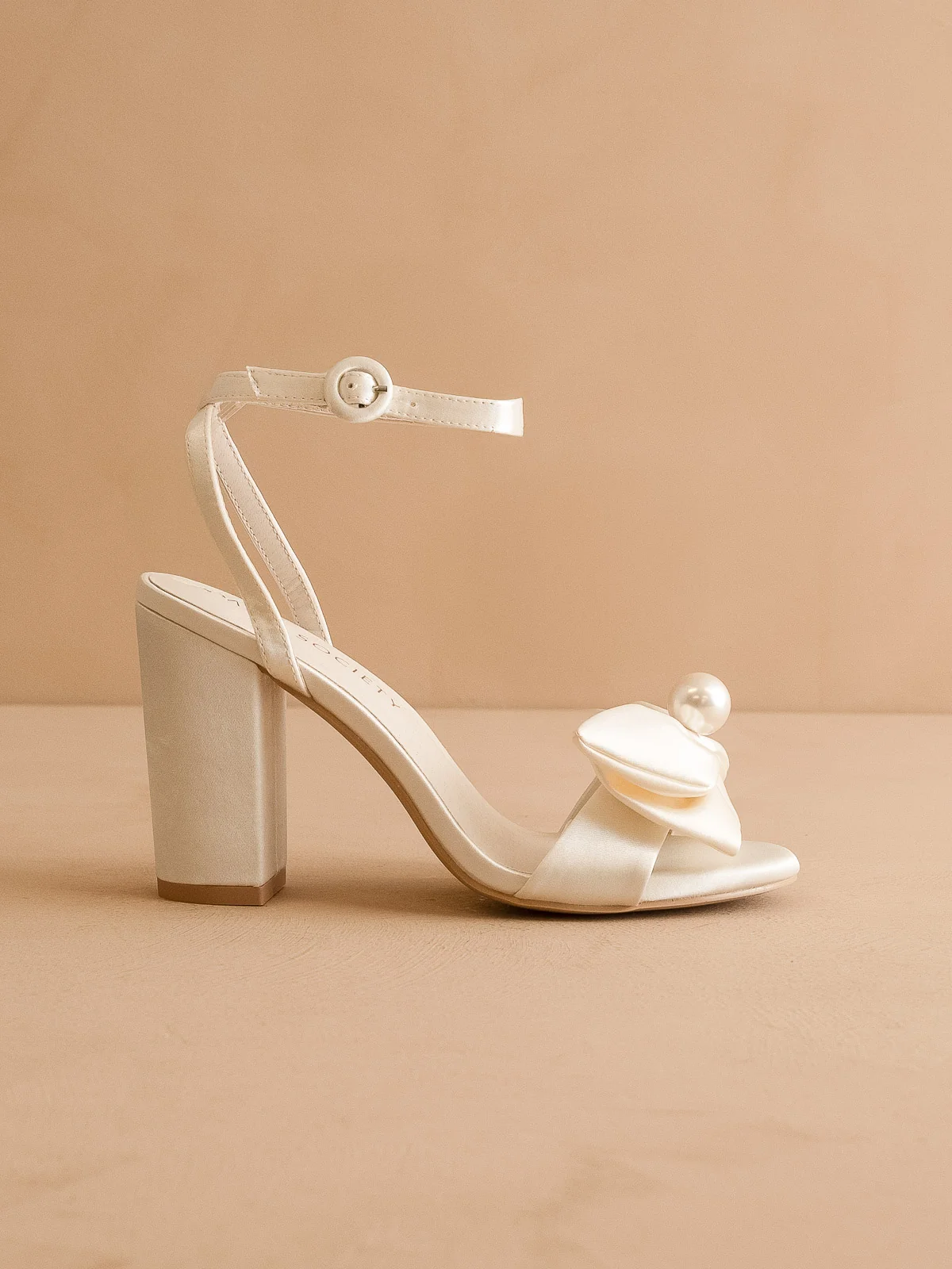 The Celine | Ivory Pearl Bow Bridal Block Heel - Image 3