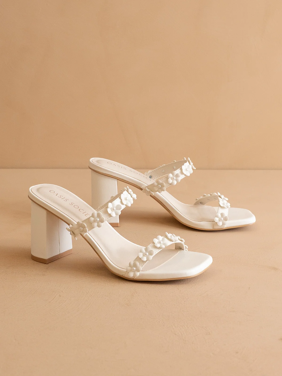 The Feliza | White Floral Raffia Block Heel Bridal Sandal - Image 3